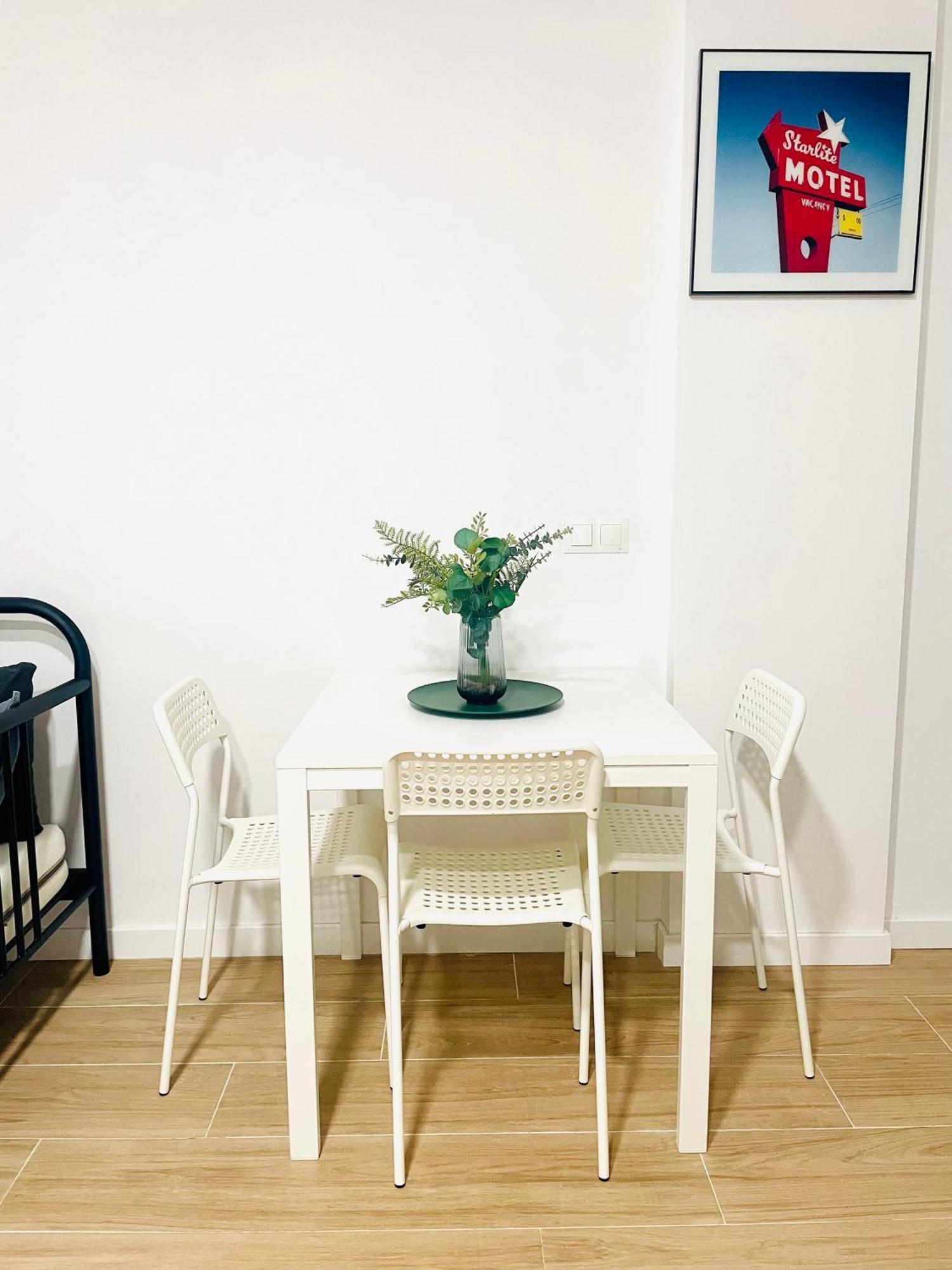 Completo Y Bello Apartamento En Malaga Bagian luar foto