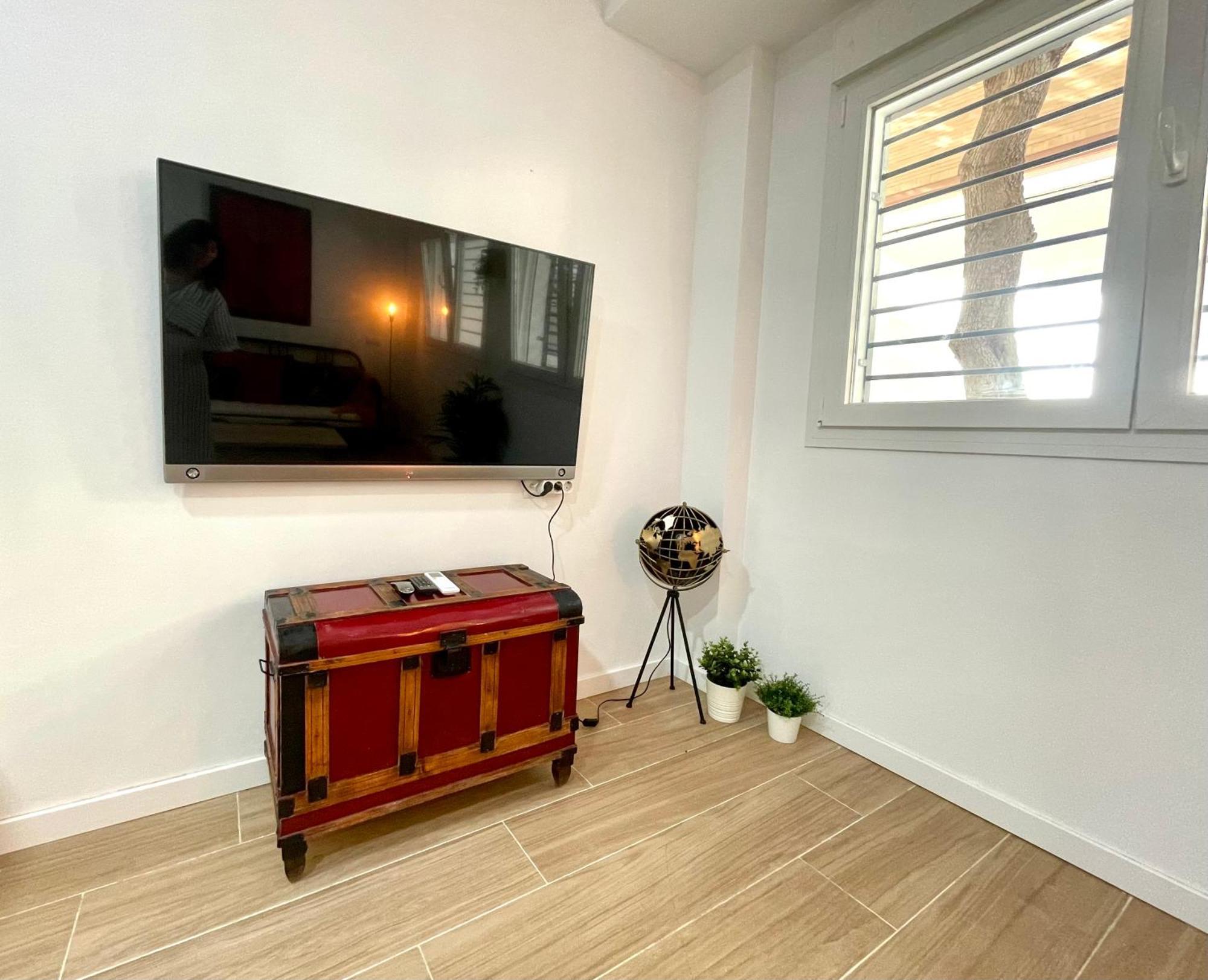 Completo Y Bello Apartamento En Malaga Bagian luar foto